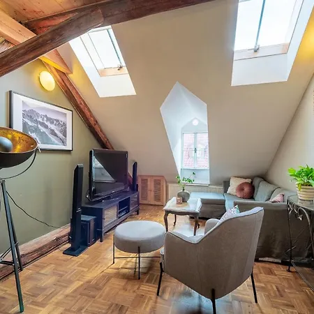 Castle Magical Attic Apartment *